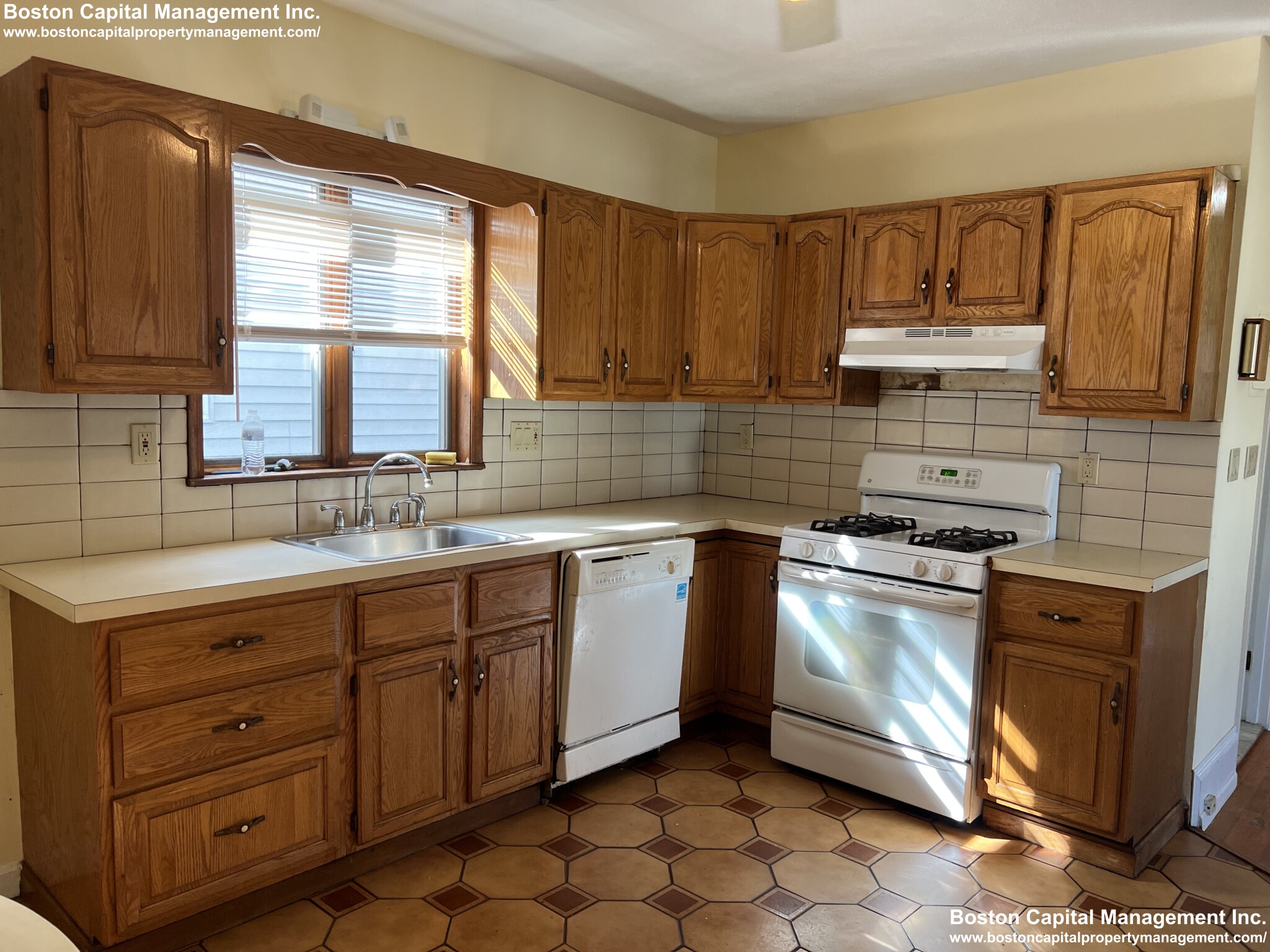 23-25 Liberty Ave #23